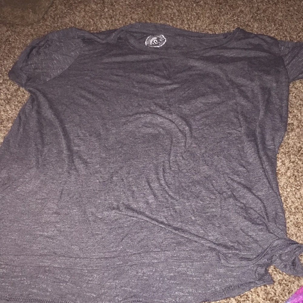 grey Tee